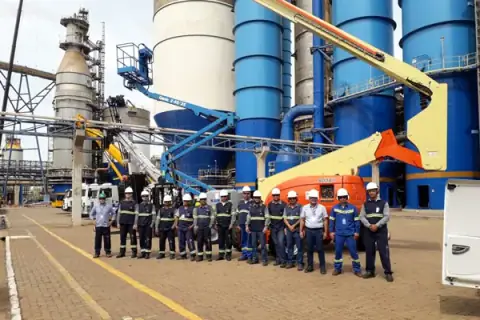 Instalação de tanques e silos